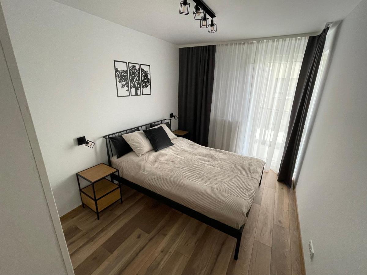 Newport Industrial Apartment Warschau Exterior foto