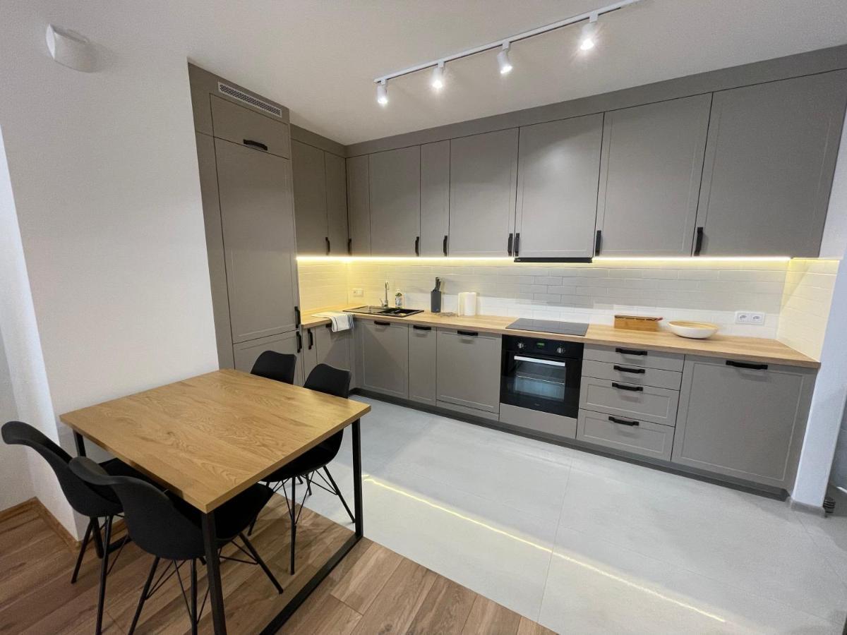 Newport Industrial Apartment Warschau Exterior foto