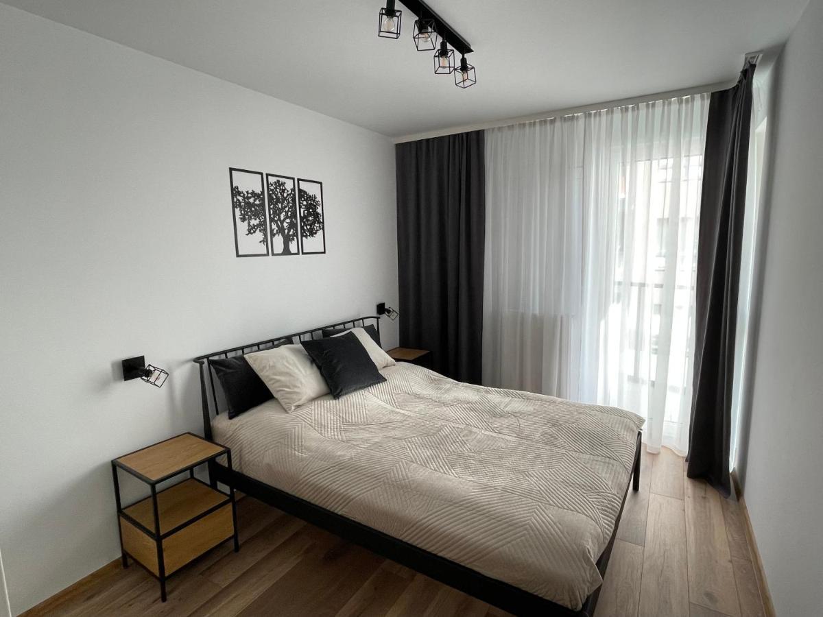 Newport Industrial Apartment Warschau Exterior foto