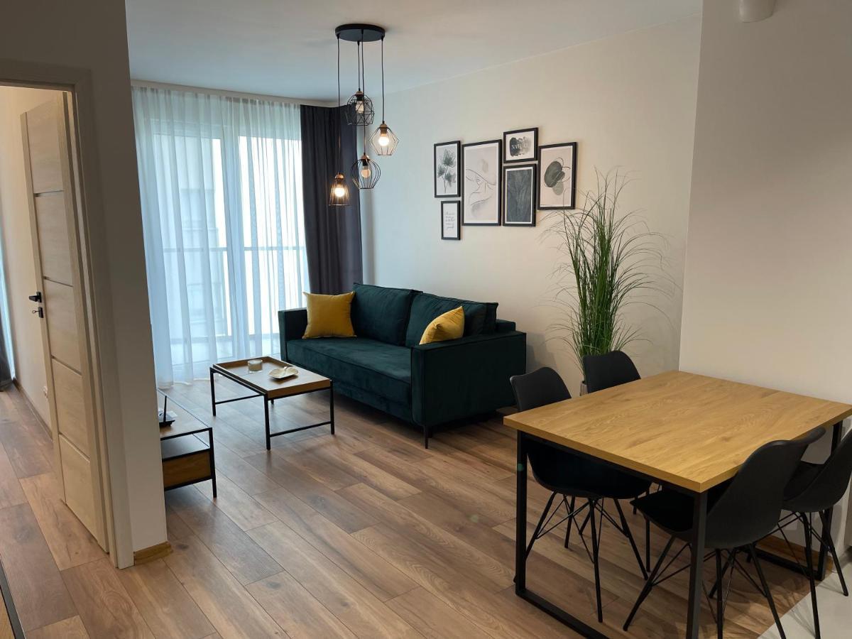 Newport Industrial Apartment Warschau Exterior foto
