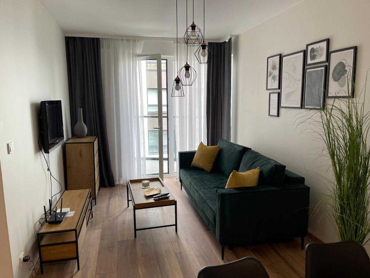 Newport Industrial Apartment Warschau Exterior foto