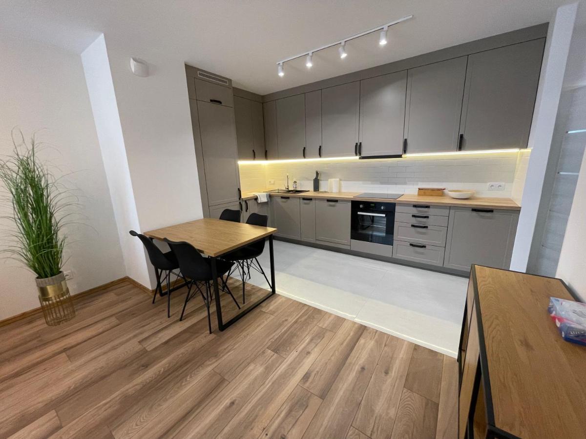 Newport Industrial Apartment Warschau Exterior foto