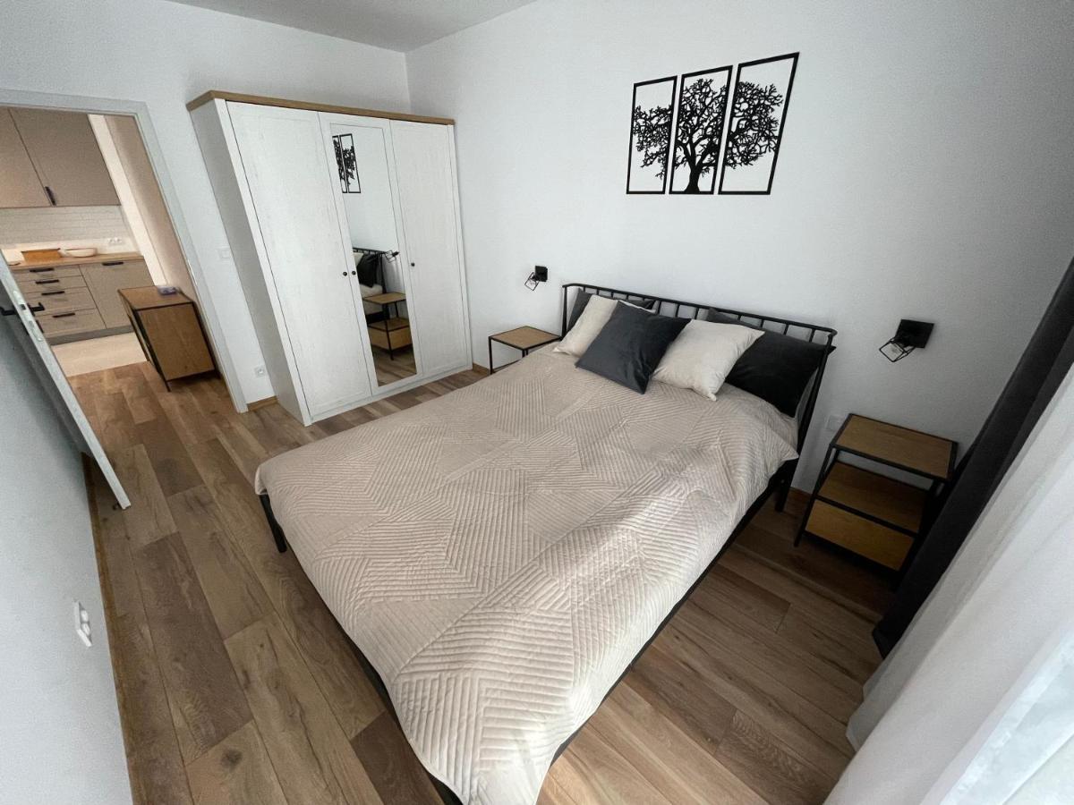 Newport Industrial Apartment Warschau Exterior foto