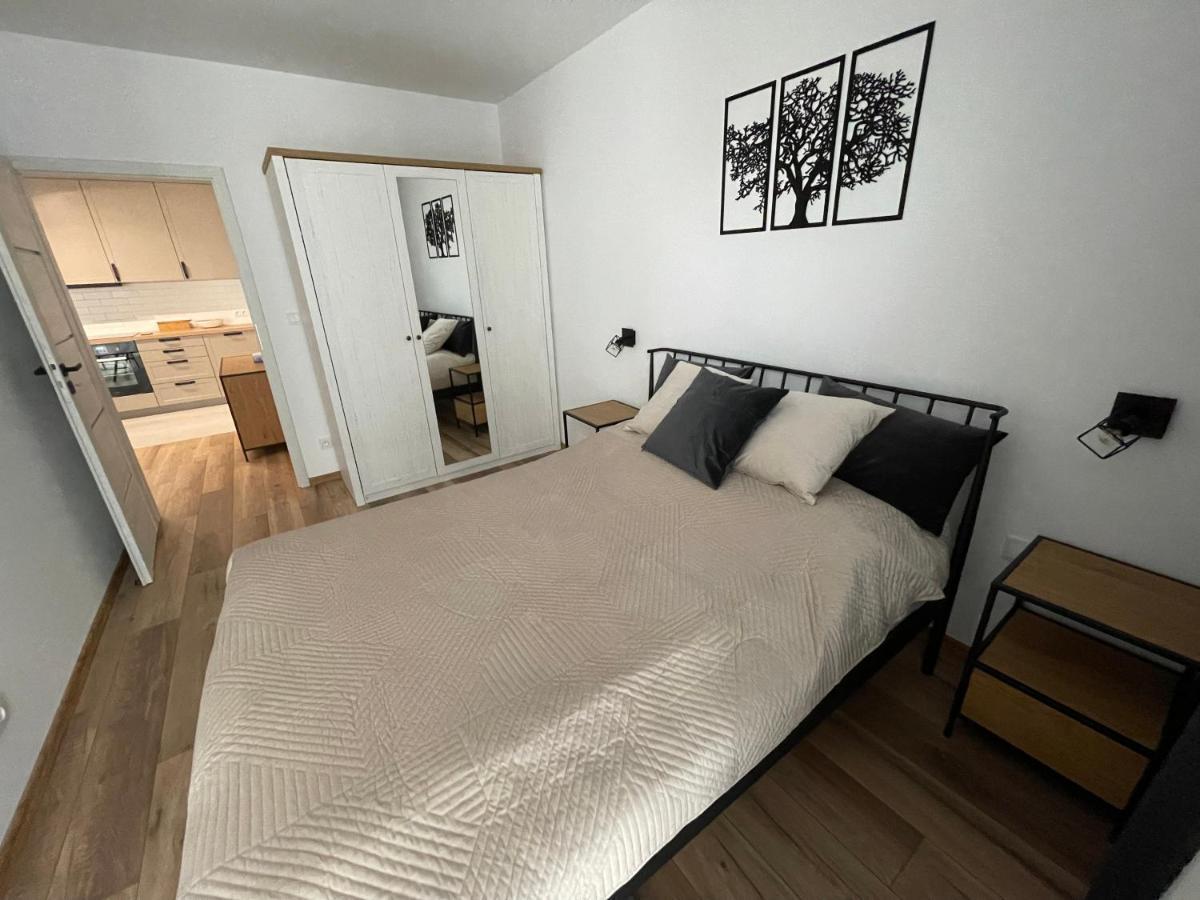 Newport Industrial Apartment Warschau Exterior foto